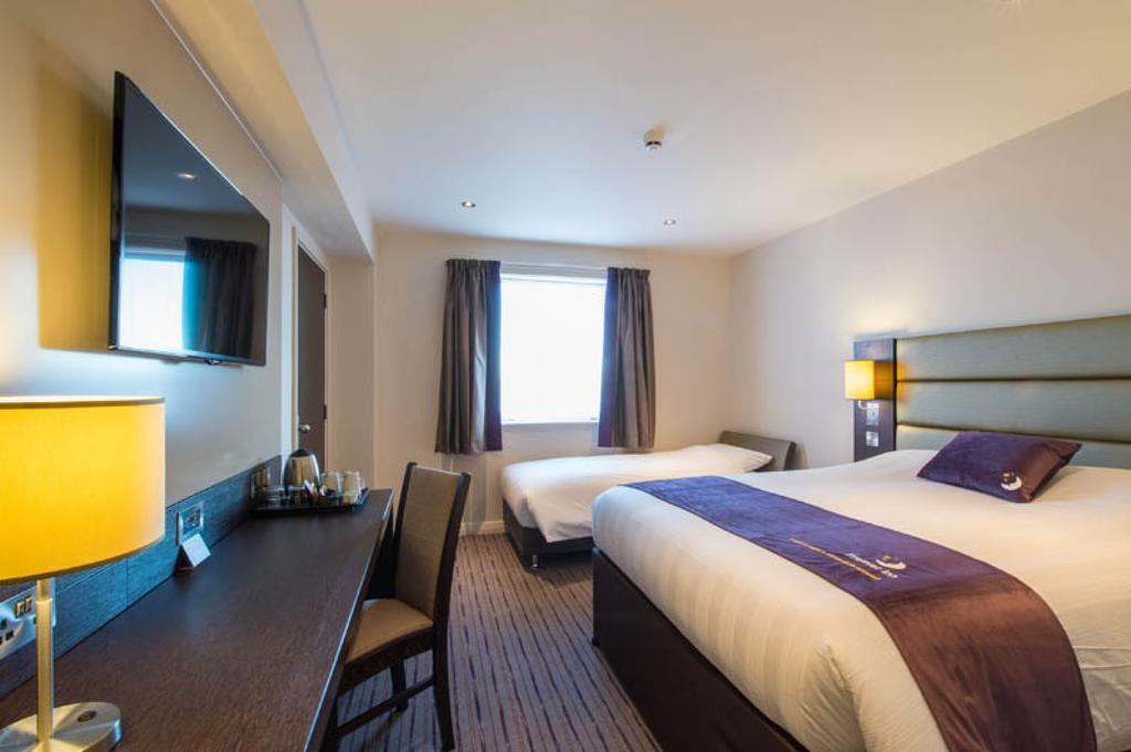 Premier Inn Merthyr Tydfil Zewnętrze zdjęcie